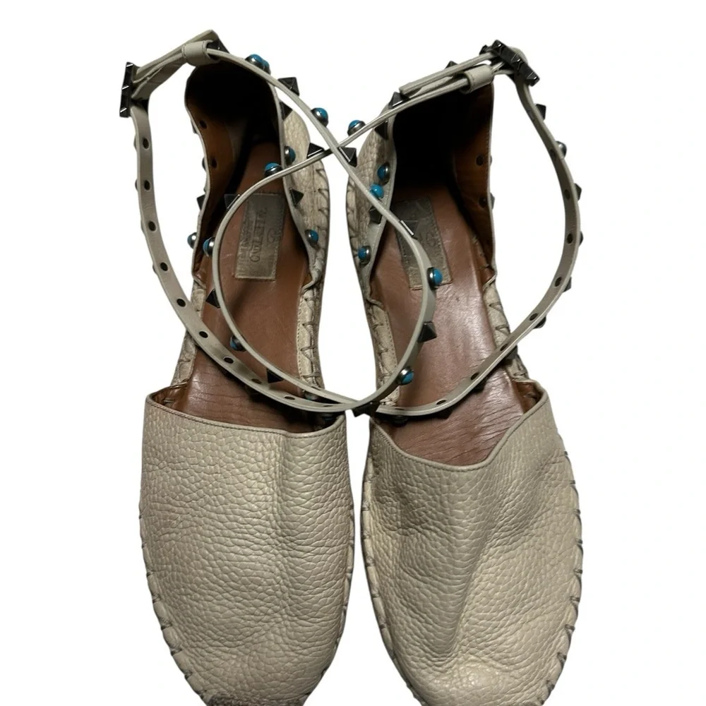 Valentino elegant cream